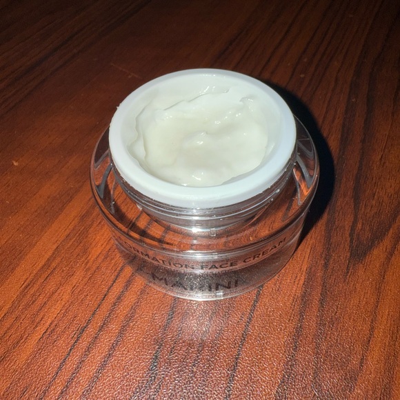 Jan Marino C-Esta Vitamin C Serum and Transformation Face Cream - 2/3 full - Picture 3 of 3